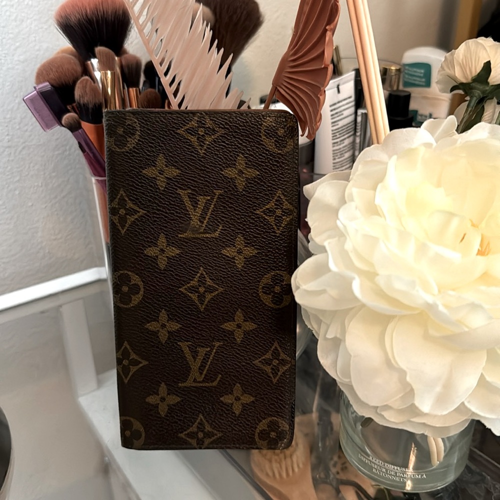 Louis Vuitton Checkbook Holder/Card Holder.